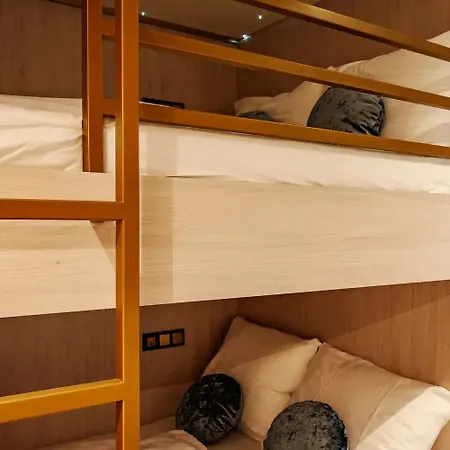 Der Valk Hotel 4*