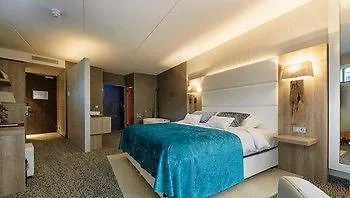 Hotell Der Valk 4*